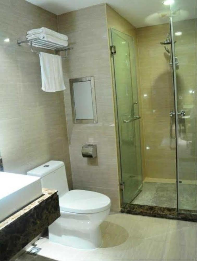 Ronghe Holiday Hotel Shiyan  Dış mekan fotoğraf