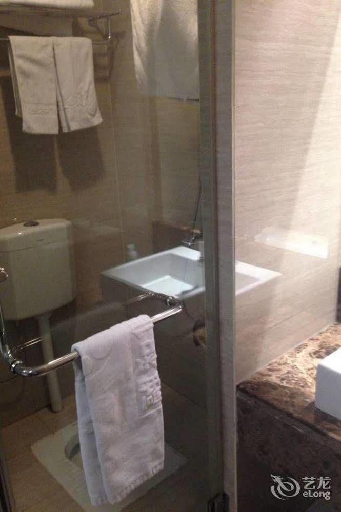 Ronghe Holiday Hotel Shiyan  Dış mekan fotoğraf
