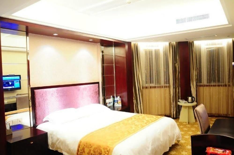 Ronghe Holiday Hotel Shiyan  Dış mekan fotoğraf