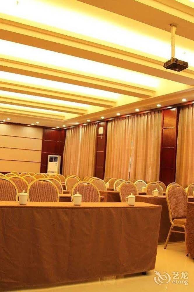 Ronghe Holiday Hotel Shiyan  Dış mekan fotoğraf